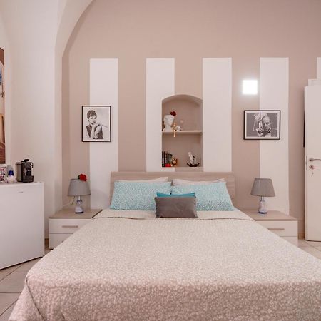 B&B Martini Home 11 Altamura Bagian luar foto