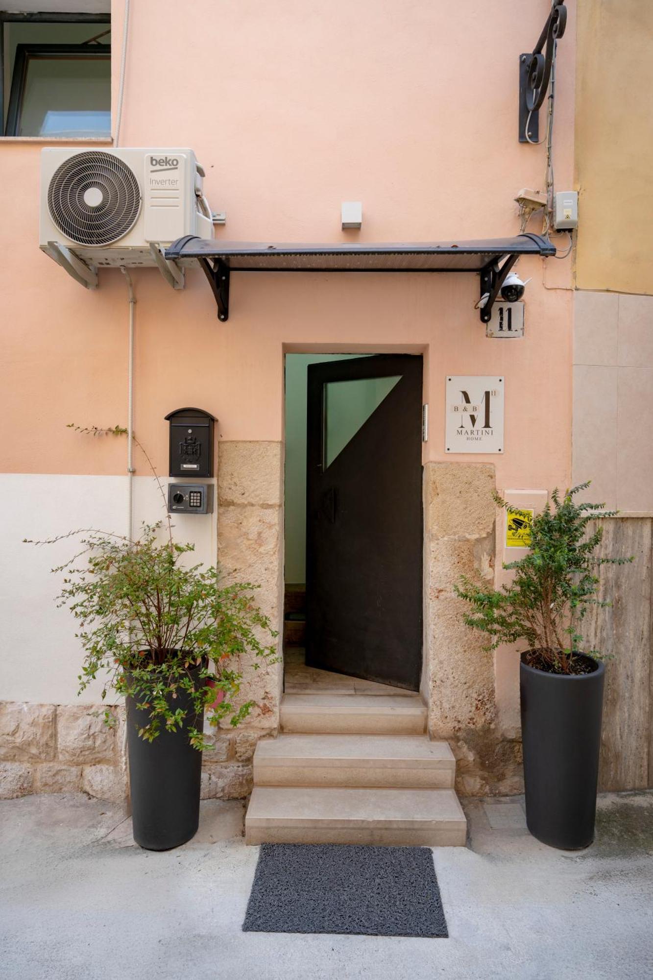 B&B Martini Home 11 Altamura Bagian luar foto